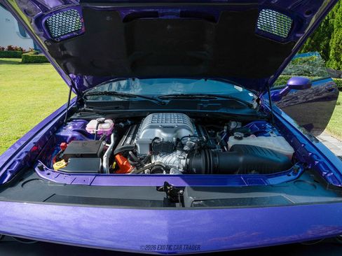 Used 2016 Dodge Challenger SRT Hellcat image 15