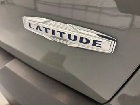 Used 2021 Jeep Renegade Latitude image 50