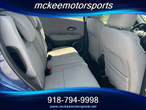 Used 2017 Honda HR-V EX image 5