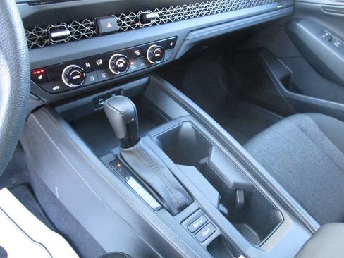 Used 2023 Honda Accord EX image 37