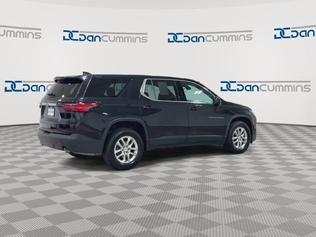 Used 2022 Chevrolet Traverse LS FWD image 8
