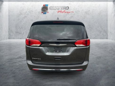 Used 2017 Chrysler Pacifica Touring Plus w/ Tire & Wheel Group image 4