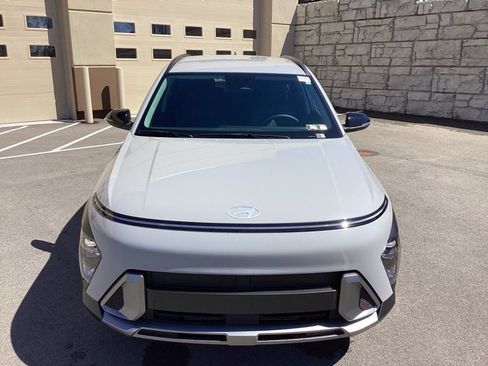 New 2026 Hyundai Kona SEL Premium AWD/4WD image 3