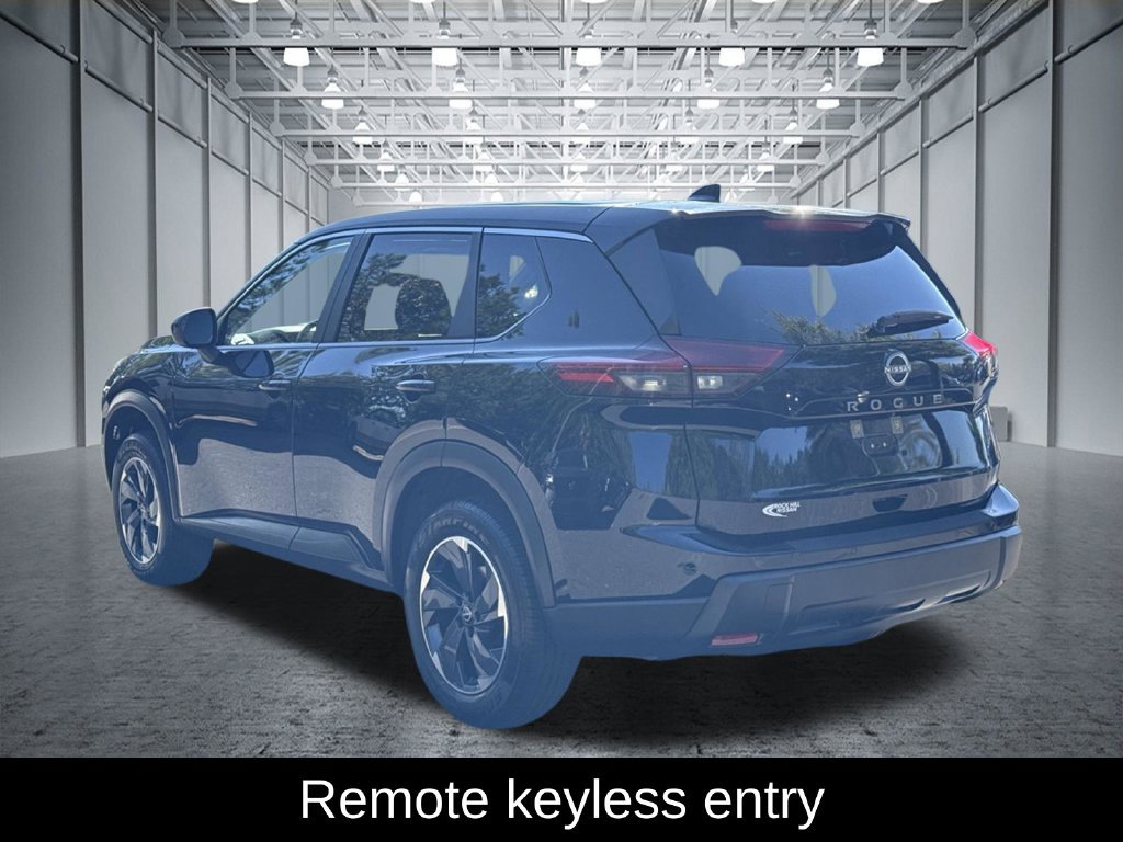 Used 2025 Nissan Rogue SV FWD image 5