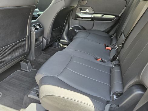 Certified 2026 Mercedes-Benz GLB 250 image 21
