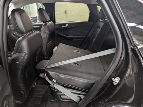 Used 2023 Ford Escape Platinum AWD/4WD image 8
