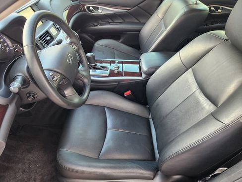 Used 2015 INFINITI Q70 L 3.7 w/ Technology Package RWD image 13