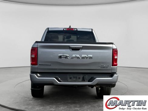 Used 2025 RAM 1500 Big Horn AWD/4WD image 6