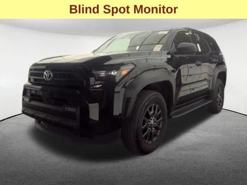 Used 2025 Toyota 4Runner SR5 AWD/4WD image 4