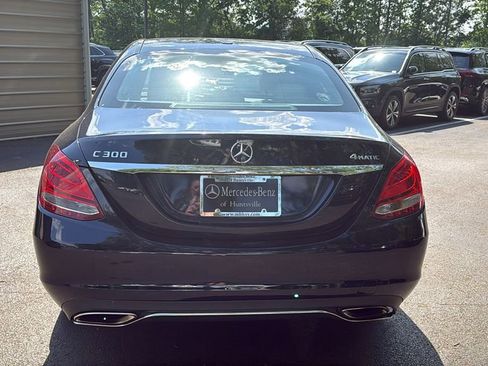 Used 2018 Mercedes-Benz C 300 4MATIC Sedan image 5