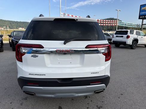Used 2023 GMC Acadia SLT AWD/4WD image 5