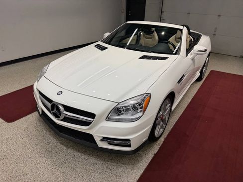 Used 2016 Mercedes-Benz SLK 350 image 5