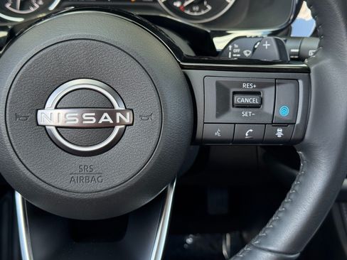 Used 2023 Nissan Pathfinder SV FWD image 20