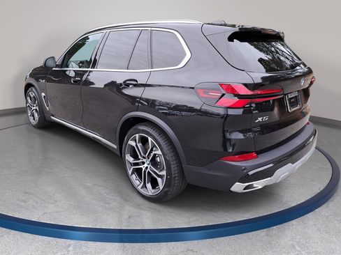 New 2026 BMW X5 xDrive50e w/ Executive Package AWD/4WD image 7