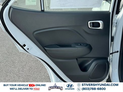 New 2026 Hyundai Venue SE image 18