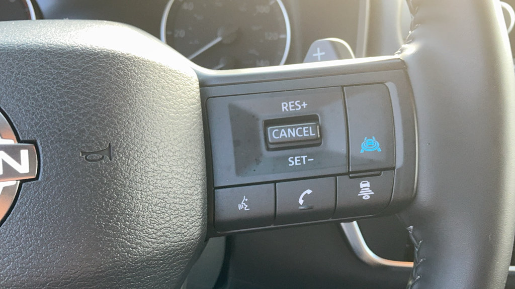Used 2025 Nissan Rogue SV w/ SV Premium Package AWD/4WD image 21