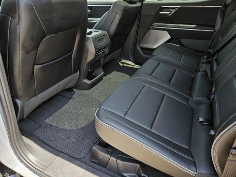 New 2025 GMC Sierra EV Denali image 14