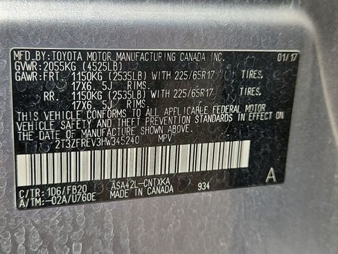 Used 2017 Toyota RAV4 LE w/ Carpet Mat Package FWD image 17