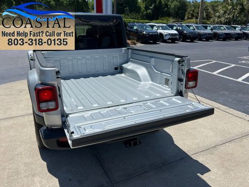 Used 2022 Jeep Gladiator Sport AWD/4WD image 29