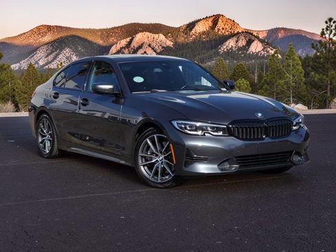 Used 2021 BMW 330e w/ Convenience Package RWD image 2
