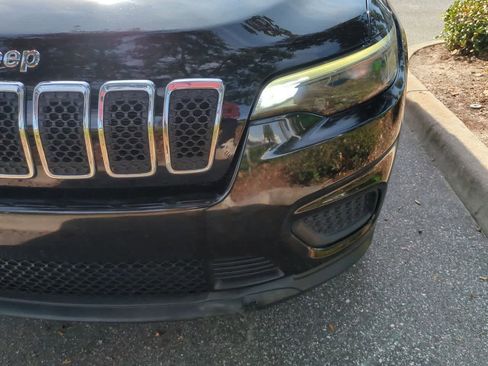 Used 2020 Jeep Cherokee Latitude image 11