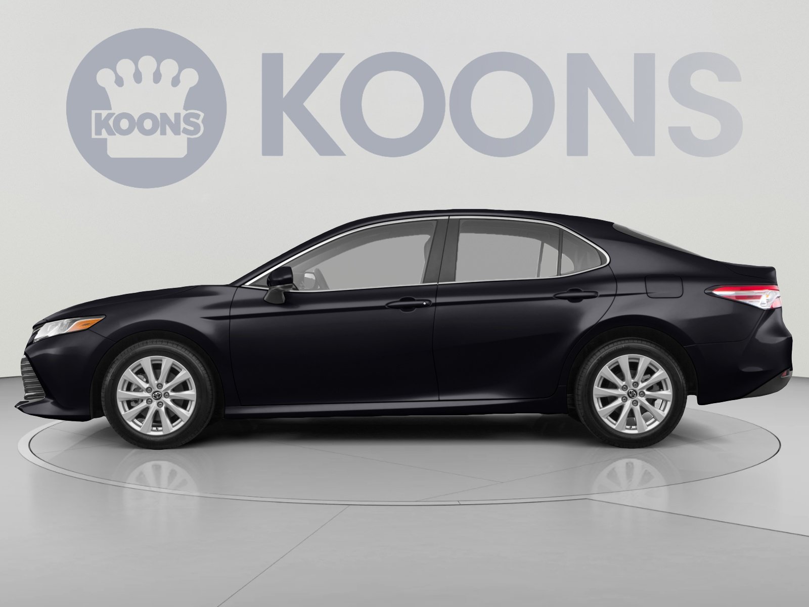 Used 2018 Toyota Camry XSE w/ Driver Assist Package FWD image 2