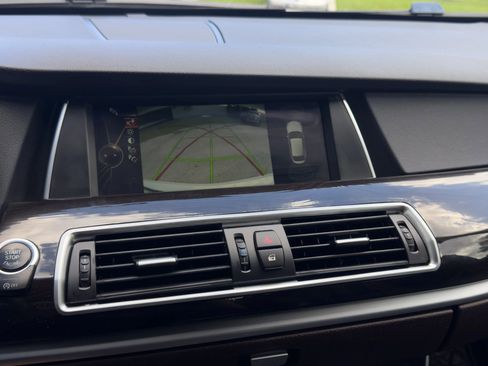 Used 2016 BMW 550i Gran Turismo xDrive image 20