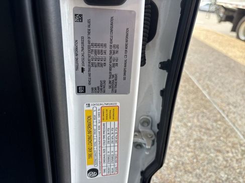 Certified 2022 GMC Yukon XL Denali w/ Denali Ultimate Package image 35