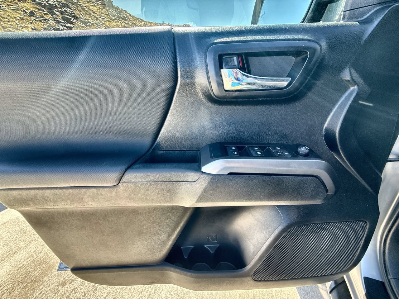 Used 2021 Toyota Tacoma TRD Sport w/ Technology Package AWD/4WD image 20