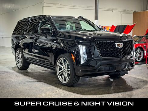 Used 2026 Cadillac Escalade Platinum Sport AWD/4WD image 3
