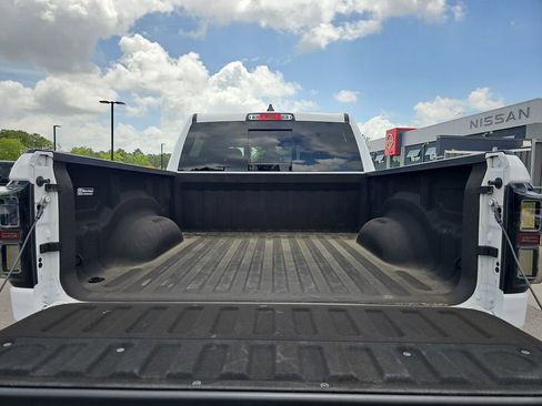 Used 2021 RAM 1500 Big Horn AWD/4WD image 16