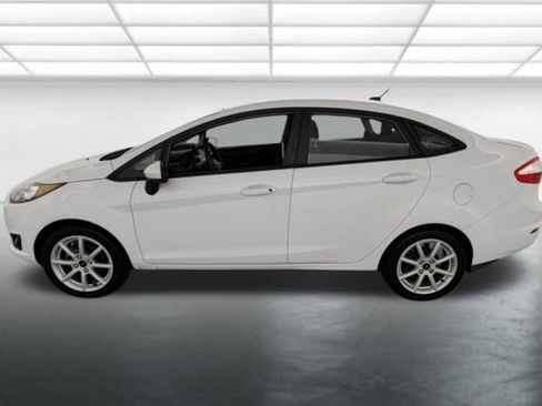 Used 2019 Ford Fiesta SE w/ Equipment Group 201A FWD image 4