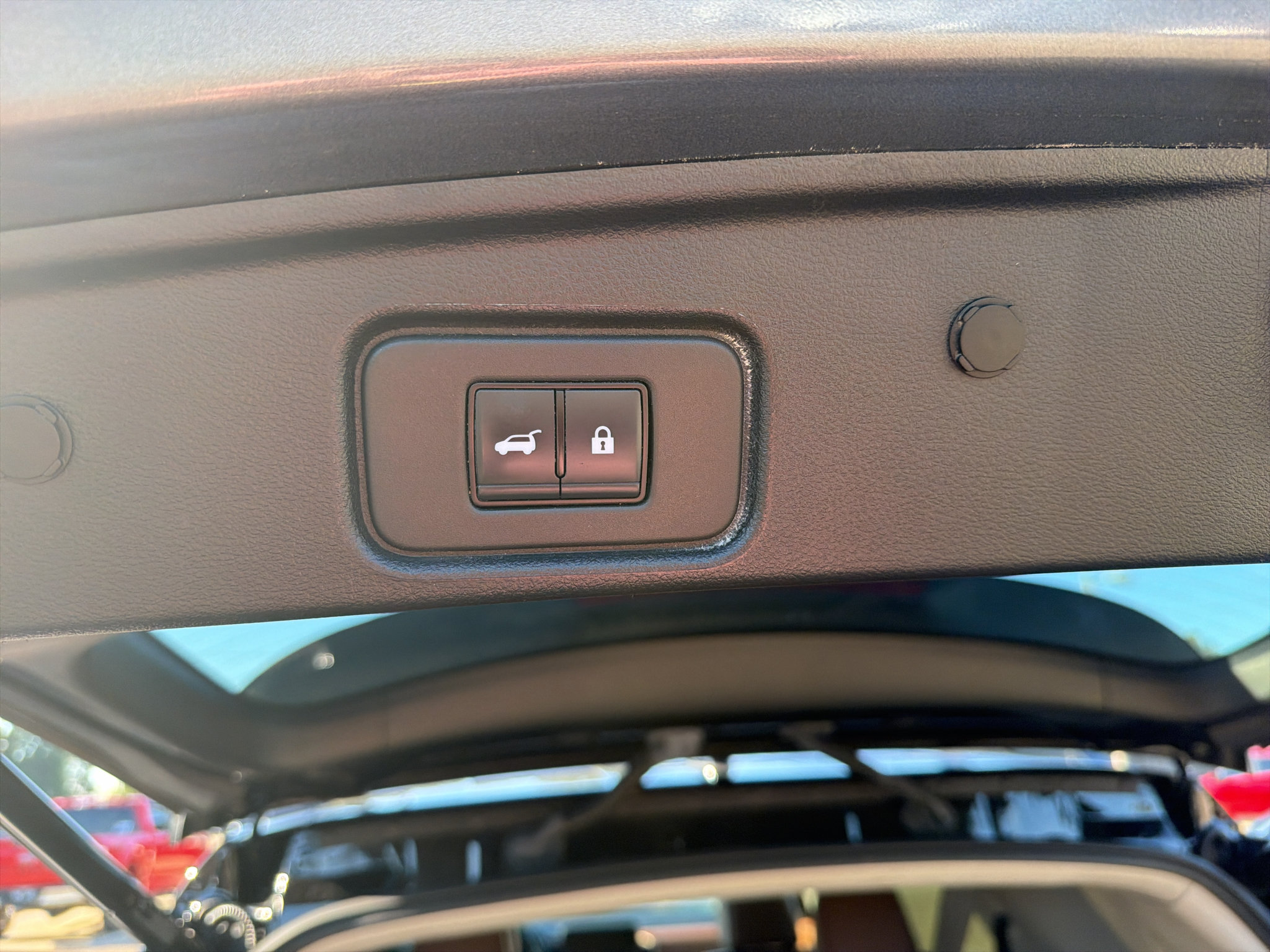Used 2024 Nissan Pathfinder Platinum w/ Cargo Package FWD image 8