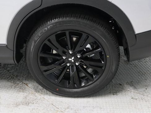 New 2026 Mitsubishi Eclipse Cross LE image 32