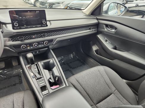 Certified 2023 Honda Accord LX image 14
