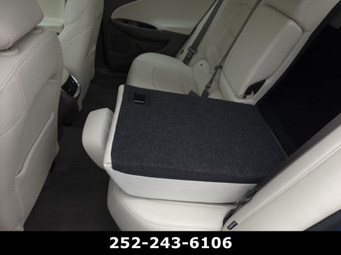 Used 2024 Chevrolet Malibu LT FWD image 30
