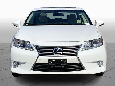 Used 2013 Lexus ES 350 w/ Luxury Pkg image 4