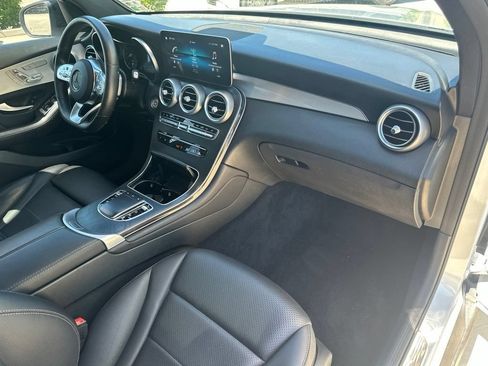 Used 2022 Mercedes-Benz GLC 300 image 35