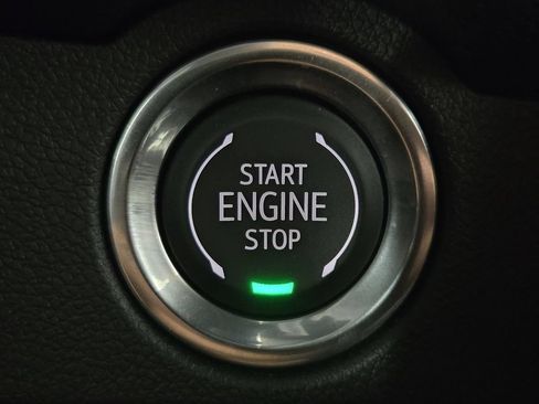 New 2026 Chevrolet Traverse LT w/ Driver Confidence Package FWD image 21