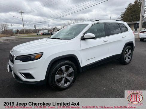 Used 2019 Jeep Cherokee Limited AWD/4WD image 7