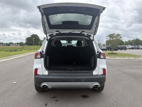 Used 2022 Ford Escape SE FWD image 18