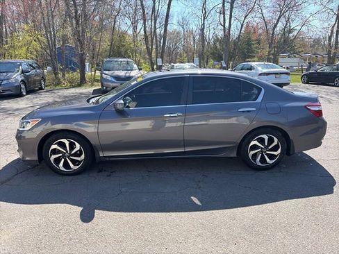 Used 2017 Honda Accord EX-L image 4