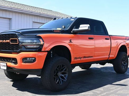 Used 2022 RAM 2500 Limited AWD/4WD image 8