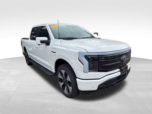 Certified 2023 Ford F150 Lightning Platinum AWD/4WD image 4