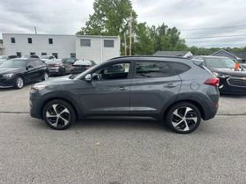 Used 2016 Hyundai Tucson Limited w/ Option Group 03 AWD/4WD image 8