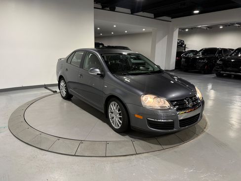 Used 2008 Volkswagen Jetta Wolfsburg Edition FWD image 5