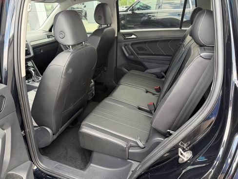 Used 2023 Volkswagen Tiguan SE image 4