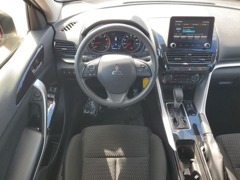 Used 2022 Mitsubishi Eclipse Cross LE image 15