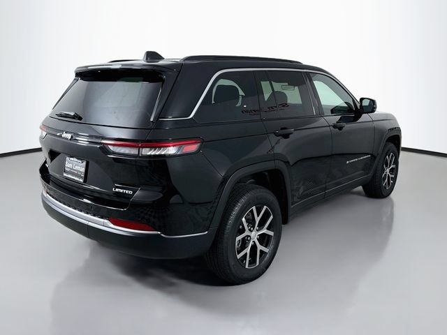 Used 2026 Jeep Grand Cherokee Limited AWD/4WD image 7