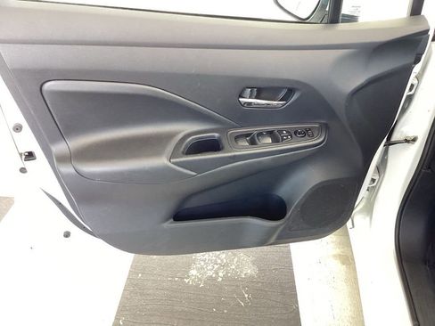 Used 2023 Nissan Versa SV FWD image 22